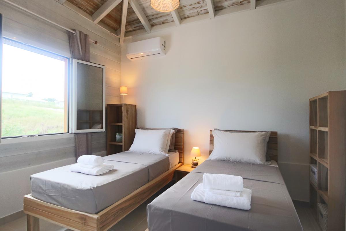 28 location villa martinique le diamant_chambre  2